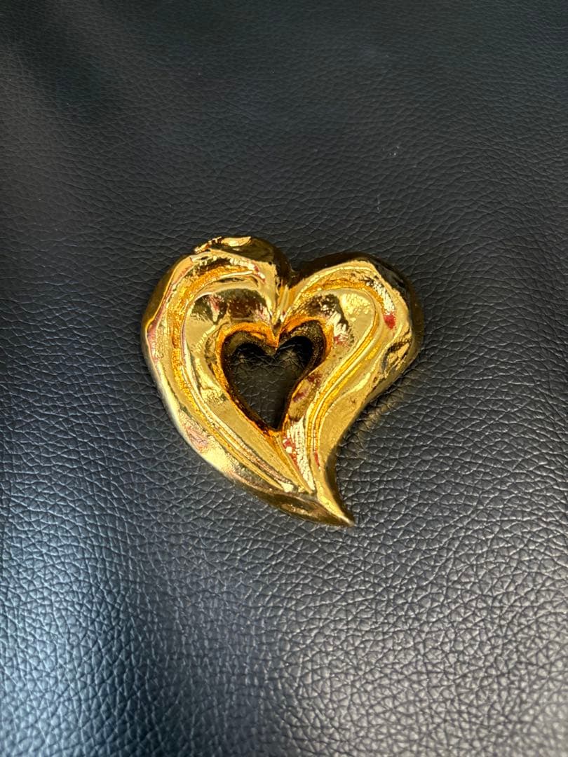 ヴィンテージ　クリスチャンラクロワ　ブローチ