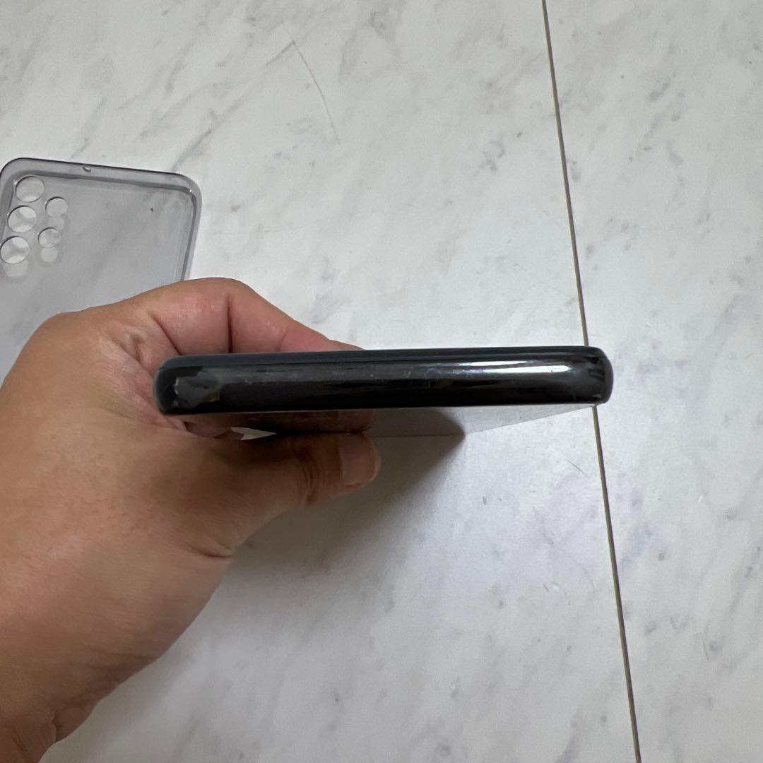 Samsung Galaxy A32 ブラック 本体