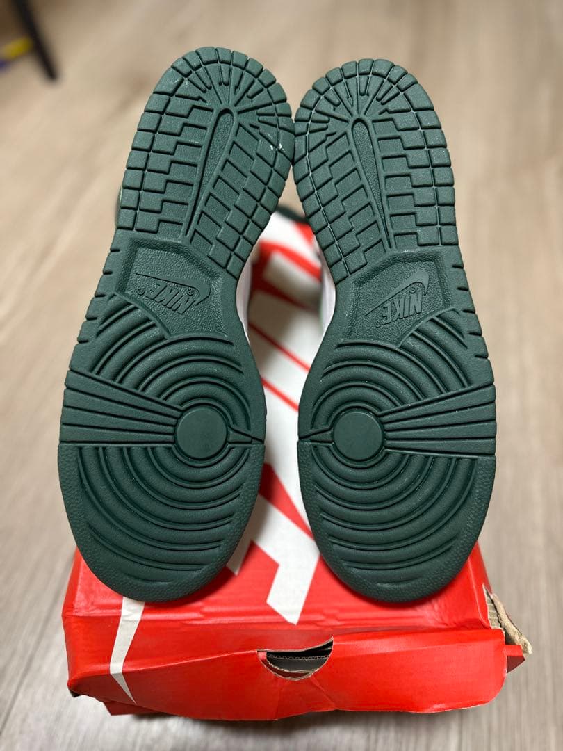 定価以下　箱傷み有NIKE DUNK HIGH \"PRO GREEN\"