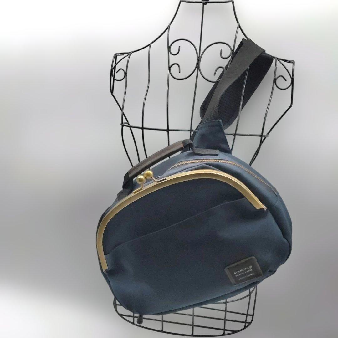 AYANOKOJI　アヤノコウジ　がま口ボディバッグ　ネイビー