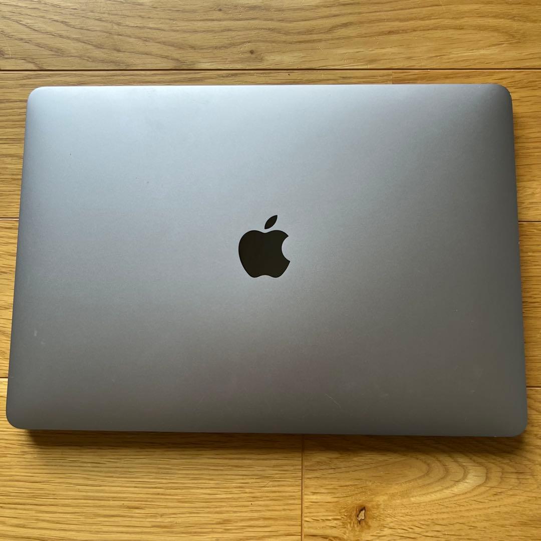 MacBook Air 13インチ　スペースグレー