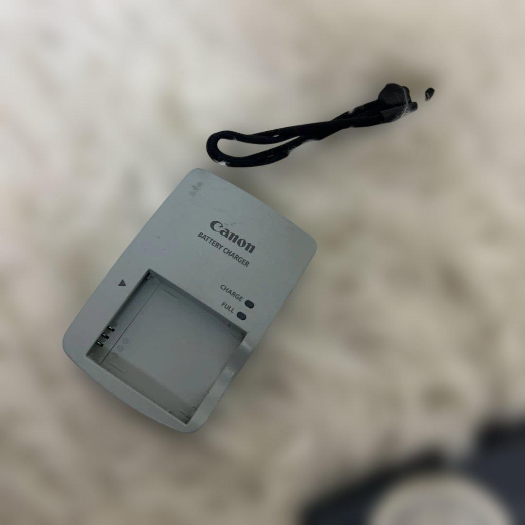 【美品】Canon IXY 10S ブラック　コンパクトデジタルカメラ