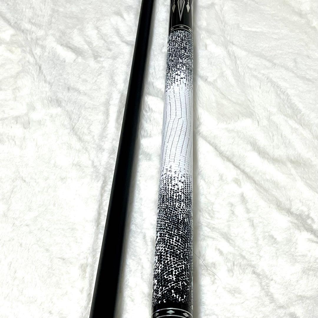 【美品】ビリヤードキュー ハードケース付き PREDETOR プレデター刺繍