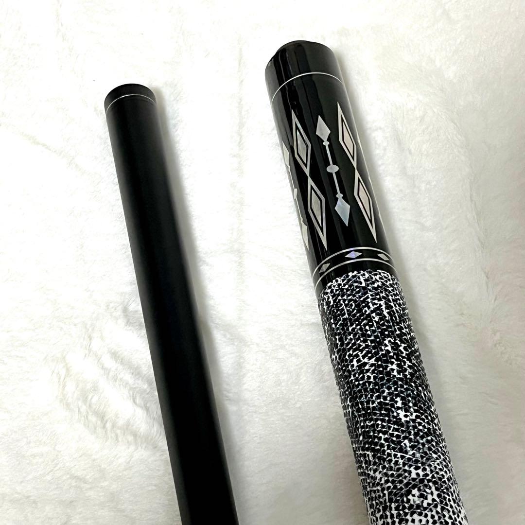 【美品】ビリヤードキュー ハードケース付き PREDETOR プレデター刺繍