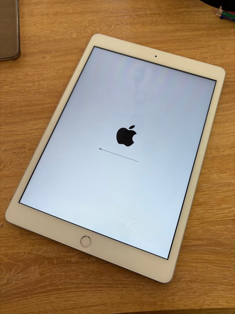 Apple iPad (第7世代) 本体