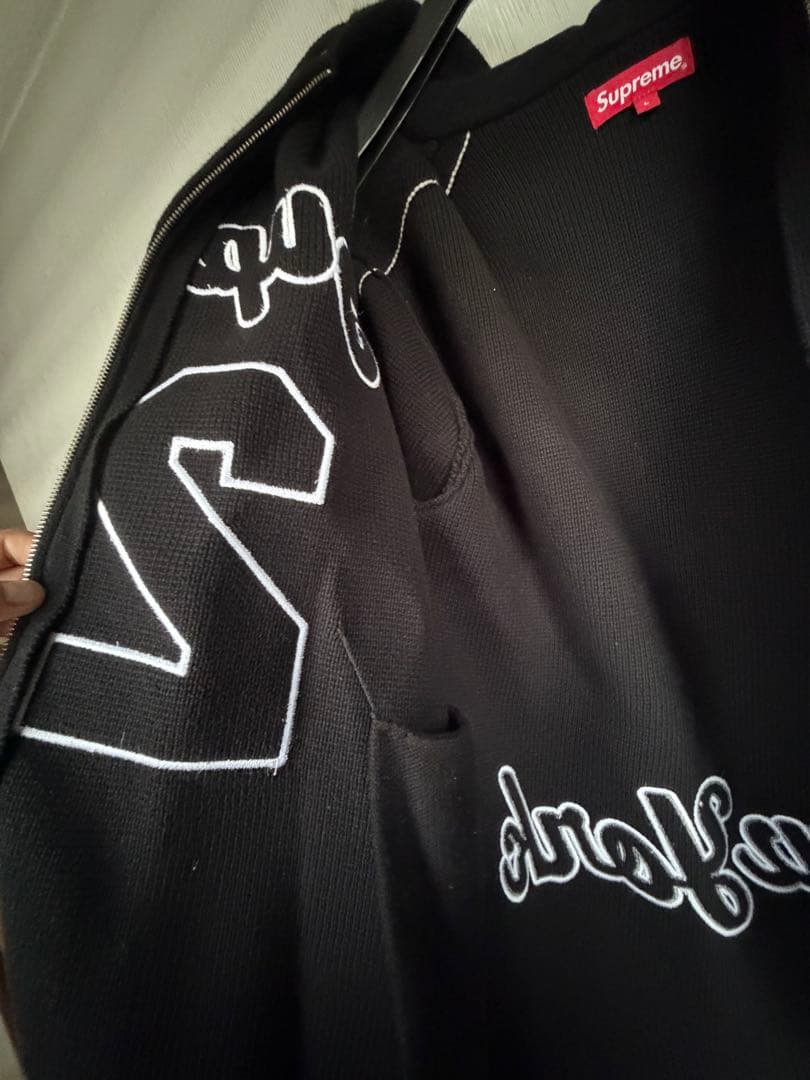 ゆ*み様 Supreme フード付きジャケット セーター22