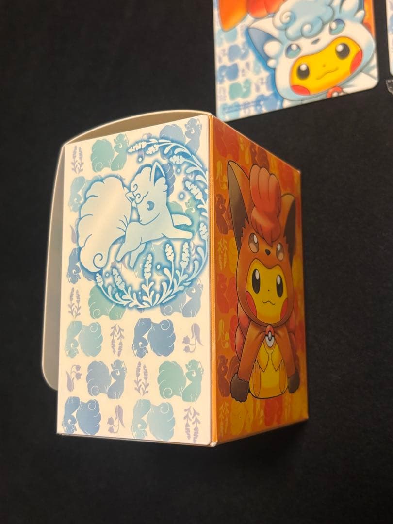 ポンチョ　ピカチュウ　ロコン　デッキケース　デッキシールド