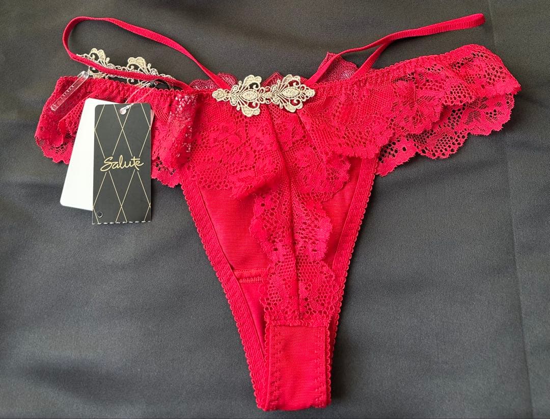 Salute 花柄刺繍 ブラジャーショーツセット C70 M限定発売