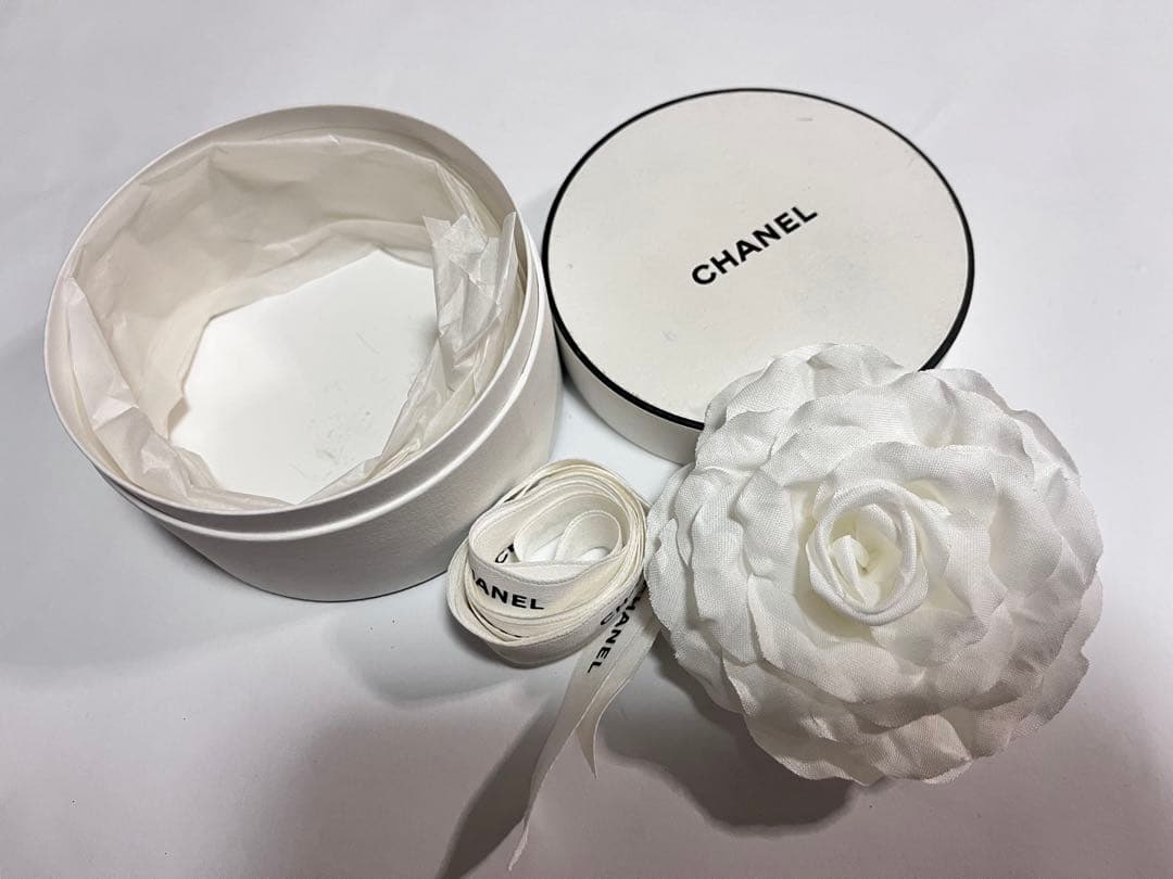 CHANEL シャネル 非売品 ノベルティ ホワイトカメリアコサージュ
