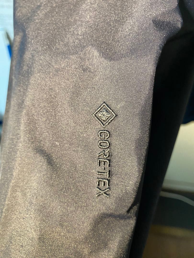 美品Arc'teryx アークテリクス　ベータSL