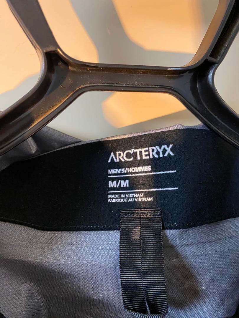美品Arc'teryx アークテリクス　ベータSL