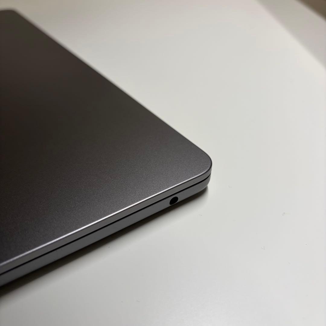 【美品】MacBook Air （M2, 2022）13.6㌅ 元箱付き