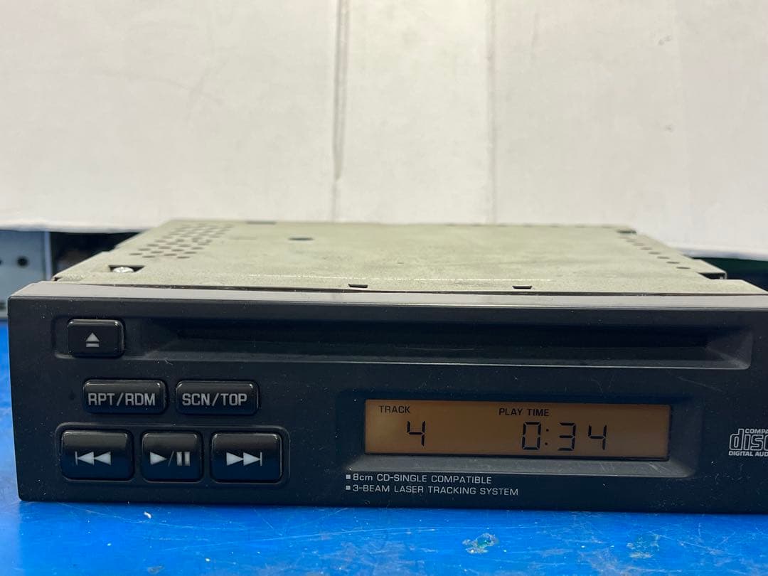 24ボルトクラリオンCDデッキ