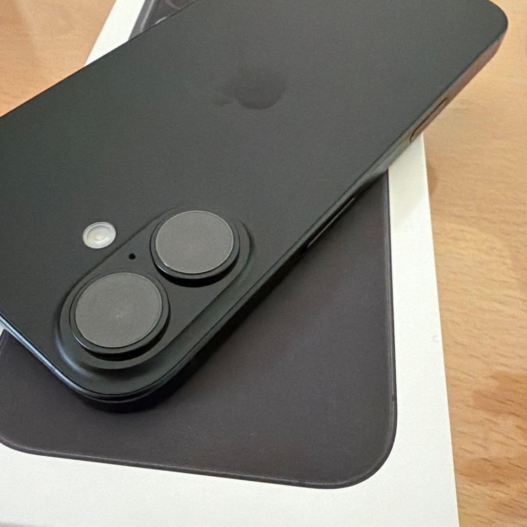 iPhone 16 ブラック 本体 元箱付き 美品