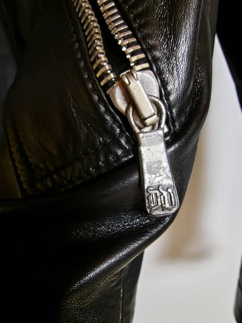 ヴェルサーチ　 皮ジャケット　レザーライダースジャケット