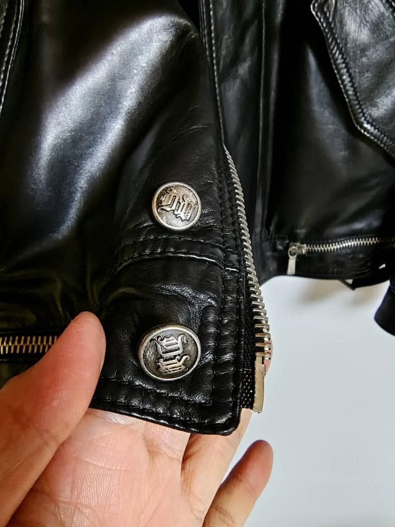 ヴェルサーチ　 皮ジャケット　レザーライダースジャケット