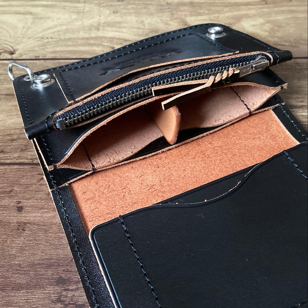 【おにぎり】ミドルトラッカーウォレット 茶芯ブラック【お札を折らずに収納】