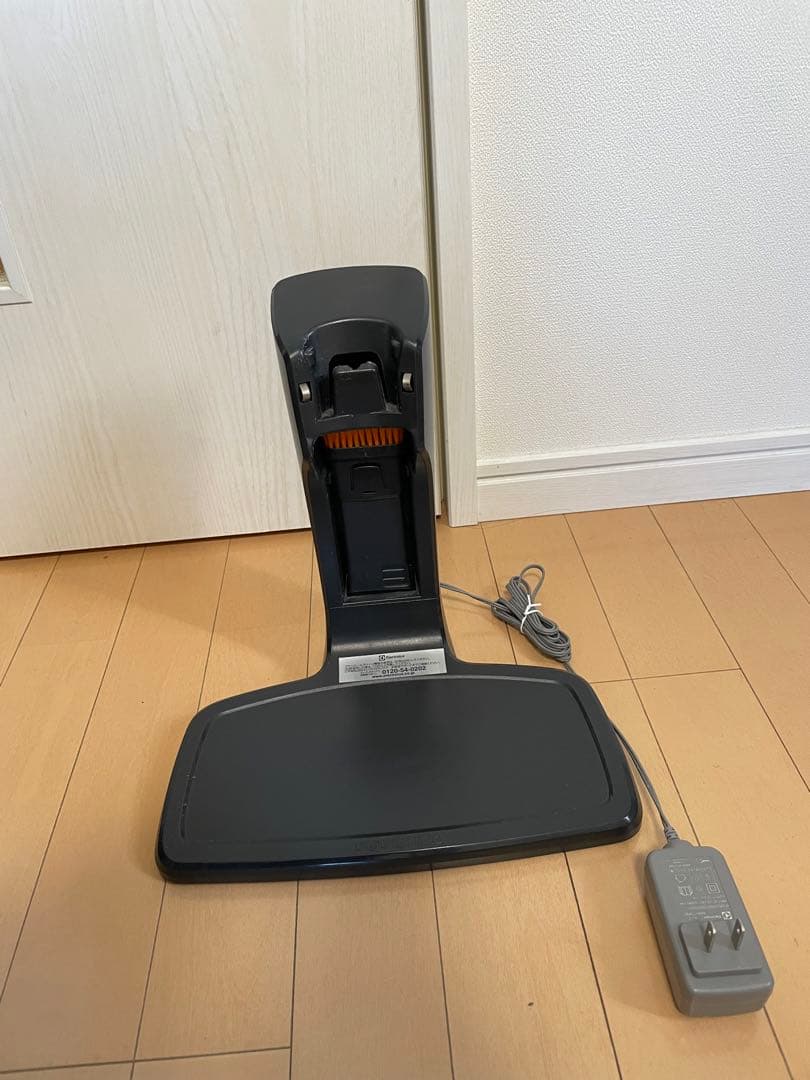 エレクトロラックス　エルゴラピード・リチウム ZB3104 ホワイト