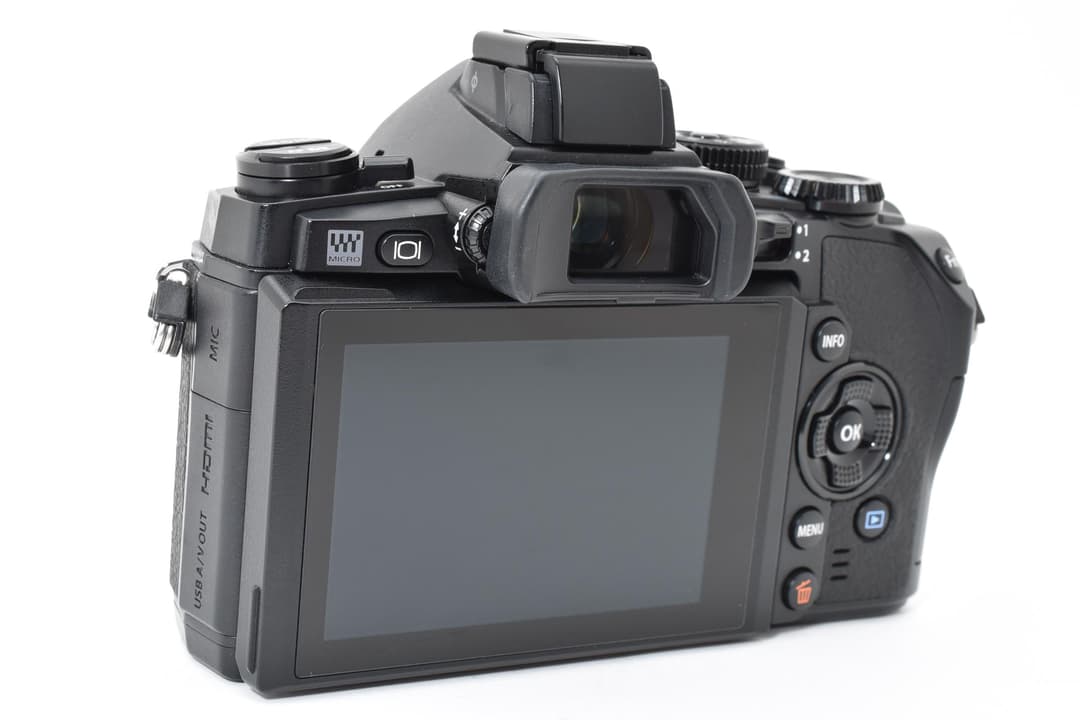 OLYMPUS OM-D E-M1 ボディ ブラック 0240