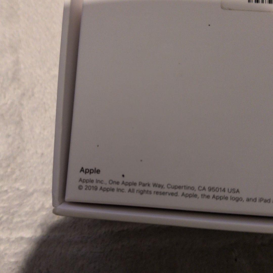 iPad　7世代32G　本体 WiFiモデル　ほぼ未使用