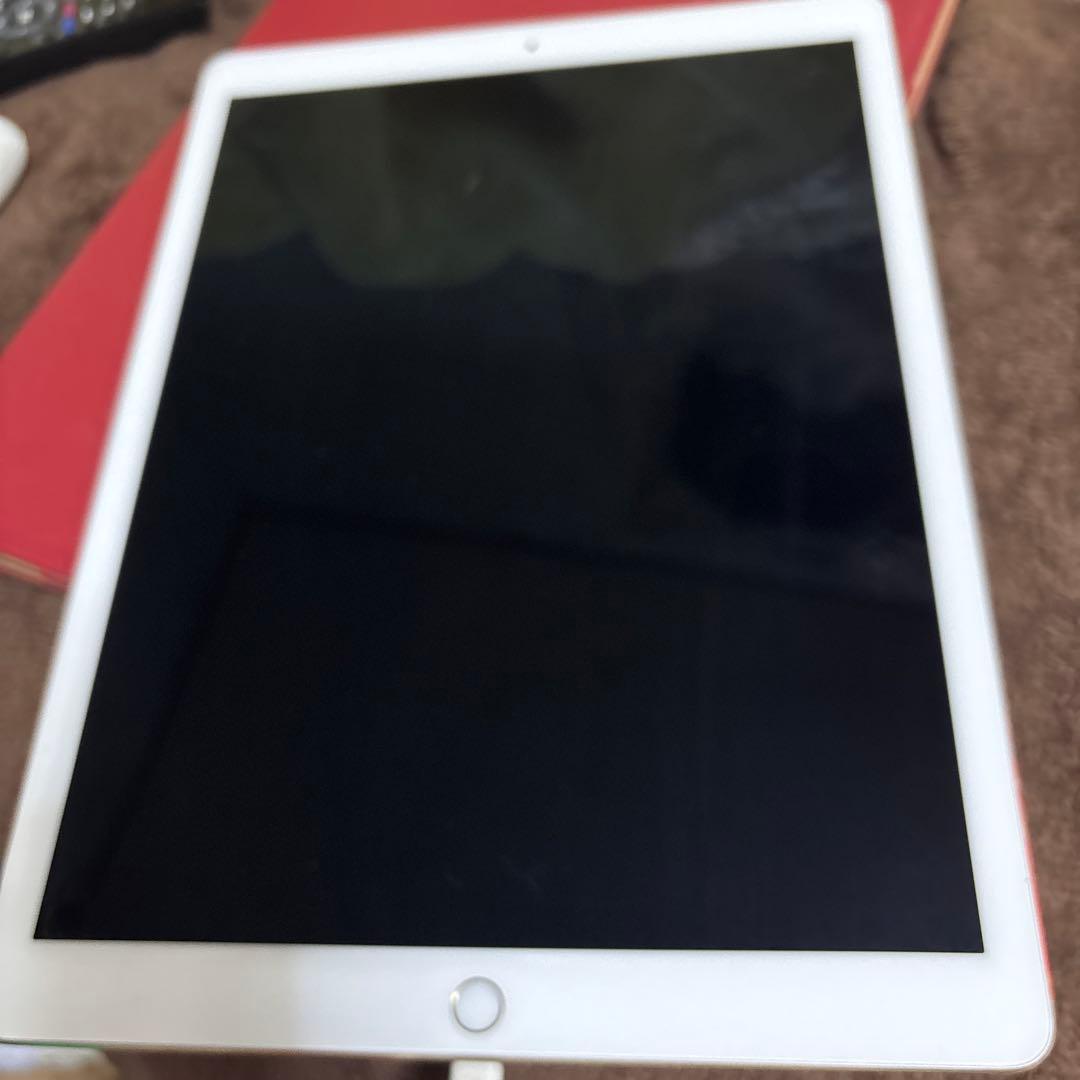 ipad Pro 12.9インチ第二世代128GB 動作確認済　お値下依頼受付中