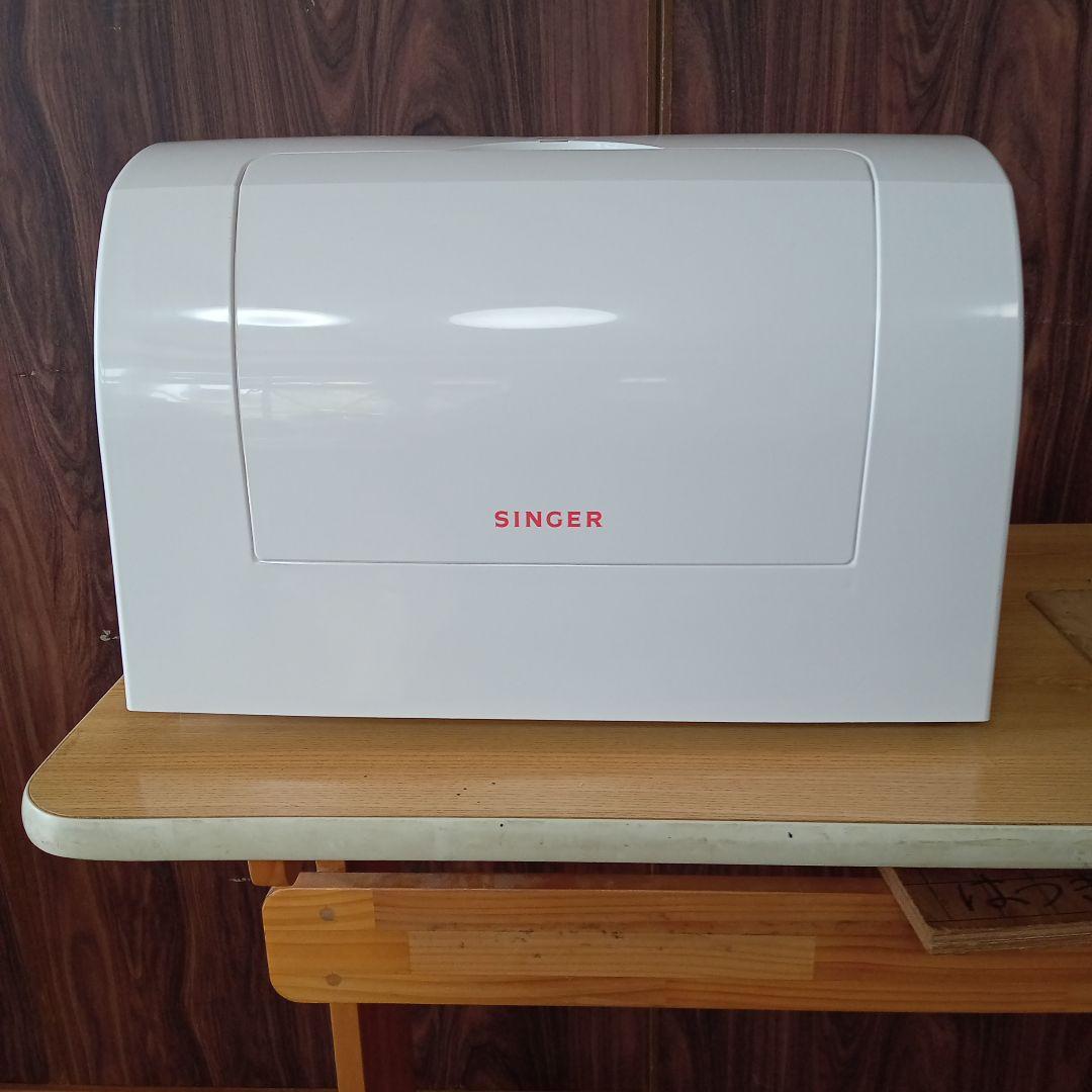 シンガーコンピュータミシン本体　リル　分解整備済み　美品　フット付き