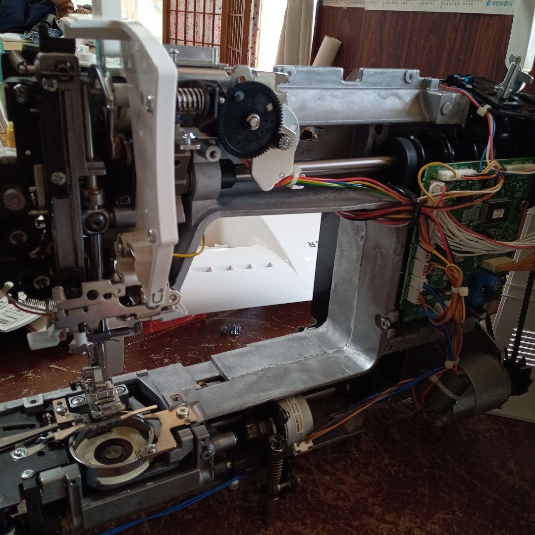 シンガーコンピュータミシン本体　リル　分解整備済み　美品　フット付き