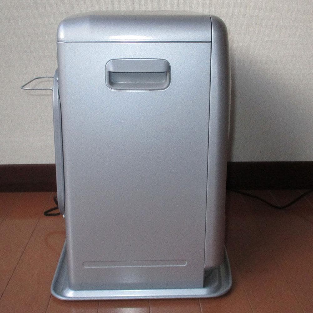 【その寒い部屋に】単身ワンルームにポカポカ　石油ファンヒーター　ダイニチ