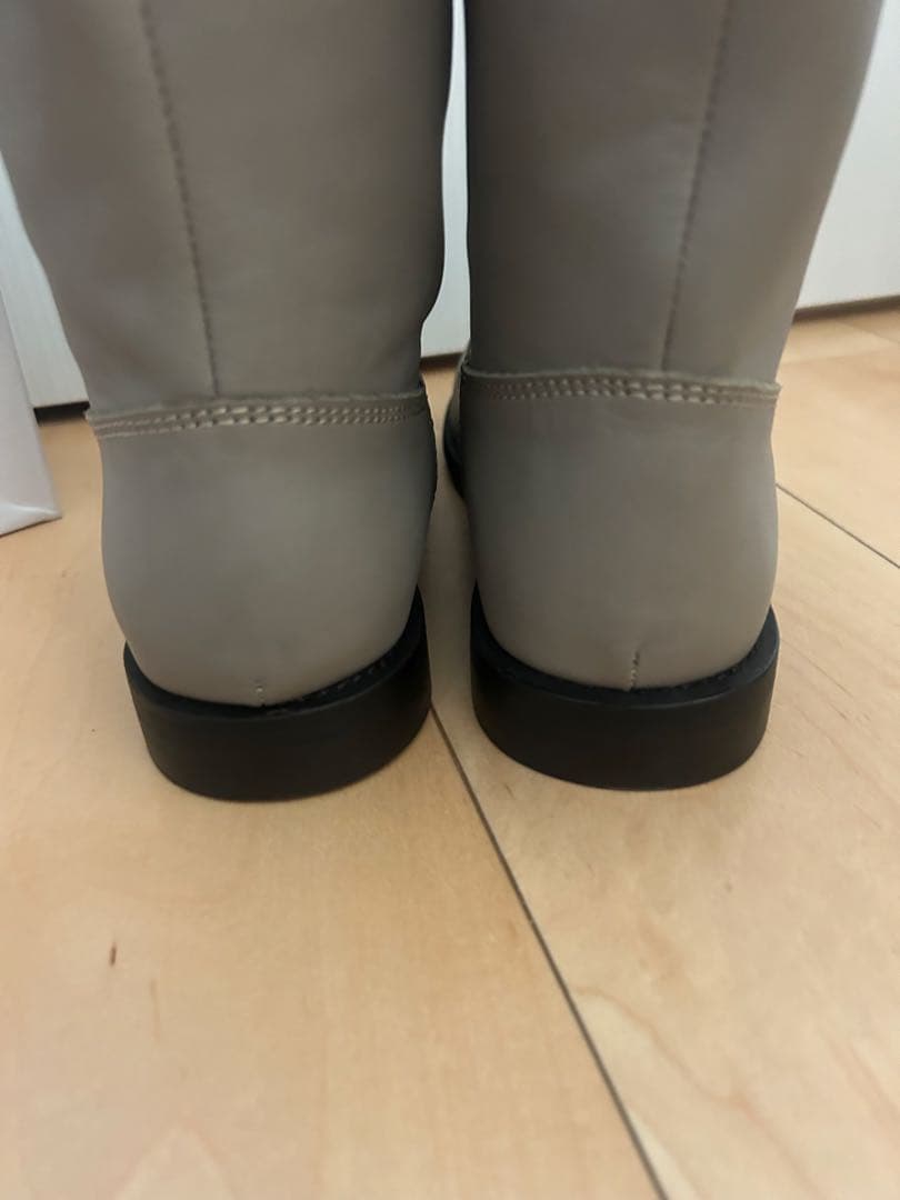 最終値下げ【新品】LOISIRのロングセラーのエンジニア風ブーツL本革グレージュ