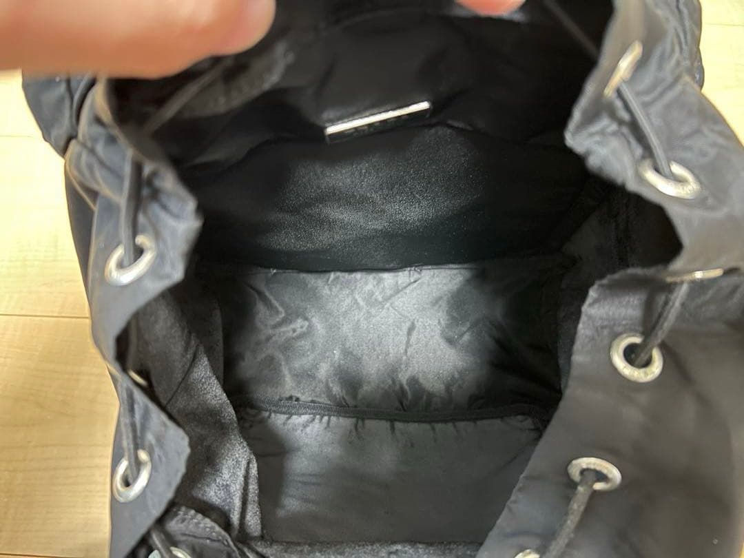 PRADA ナイロンリュック　ブラック