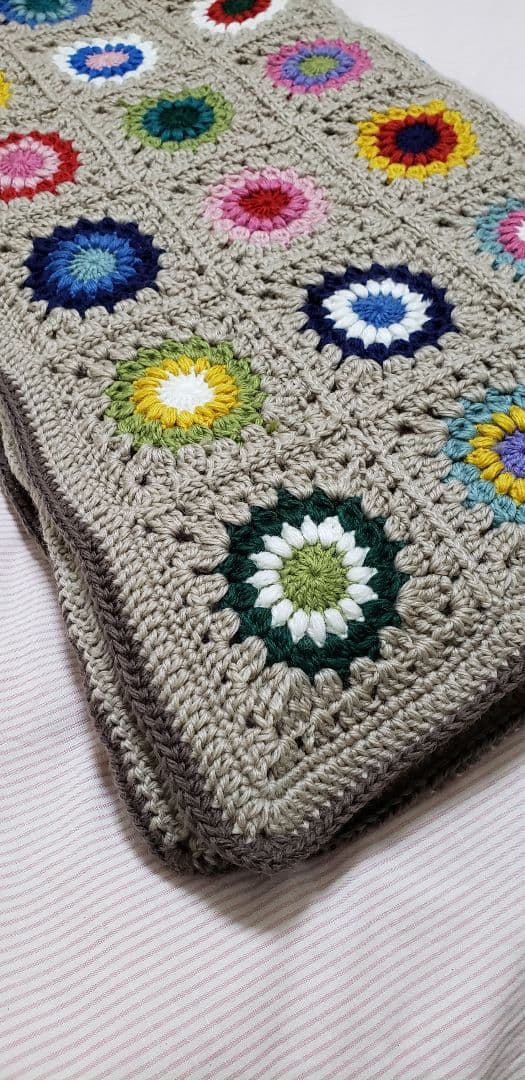 手編み　モチーフ　ブランケット