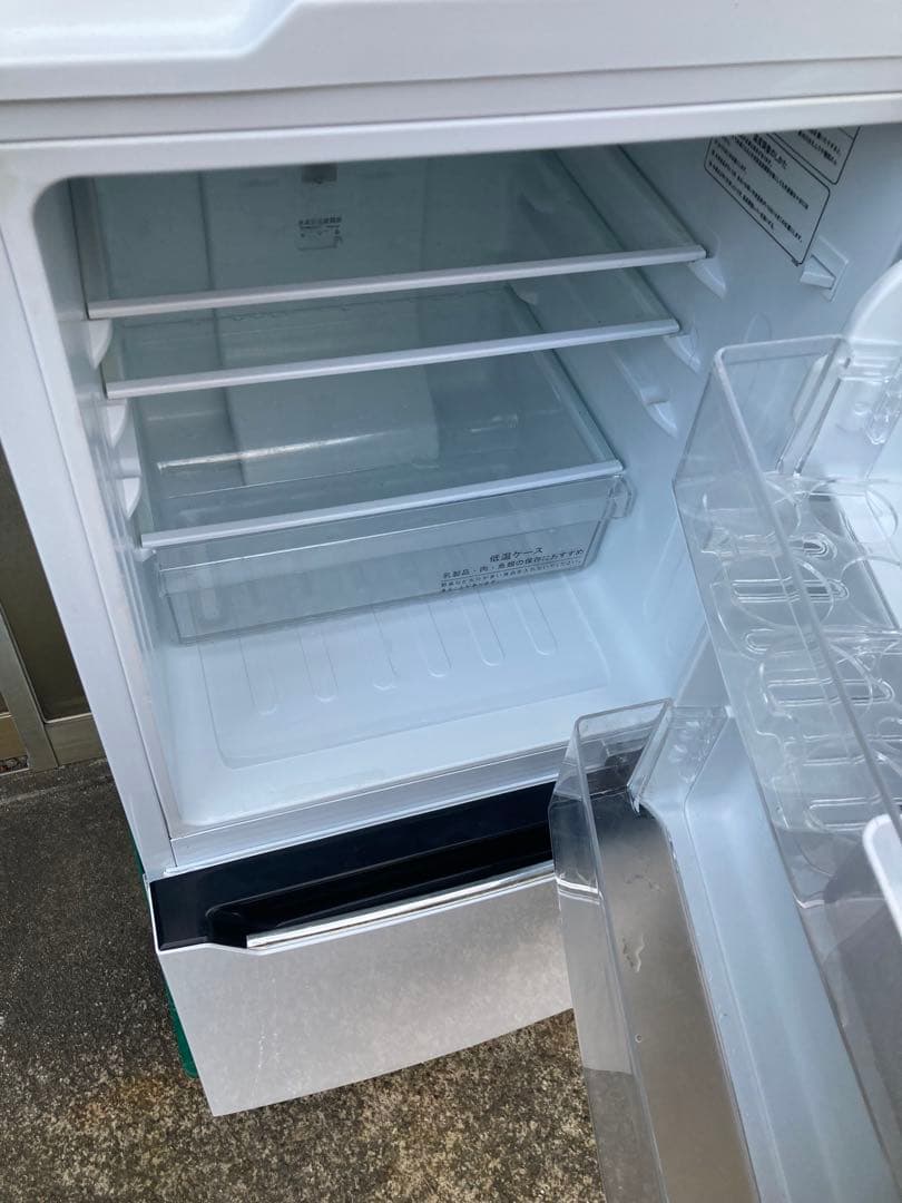 Hisense 2ドア冷蔵庫 HR-D1302 184L