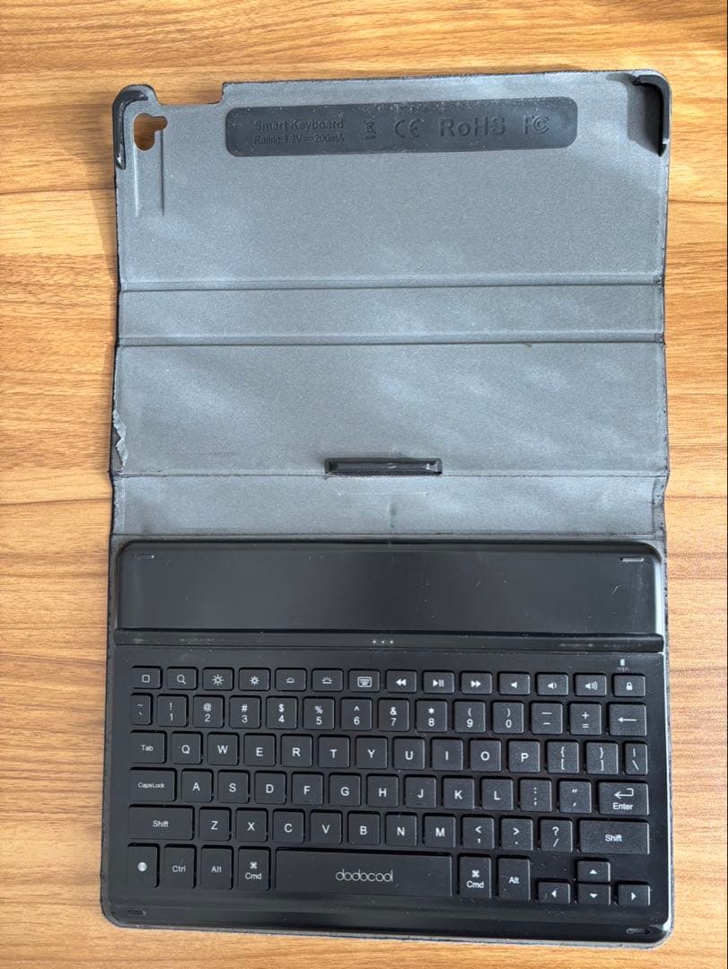 iPad Air 第3世代　64GB Wi-Fiモデル　キーボード付き