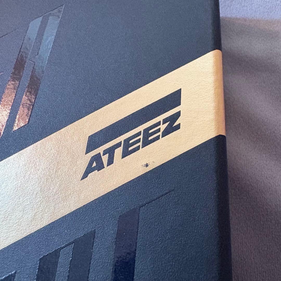ATEEZ TREASURE EP.FIN：ALL TO ACTION 黒