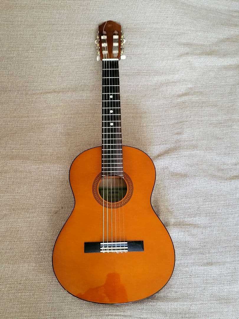 YAMAHA　クラシックギター　CGS102A