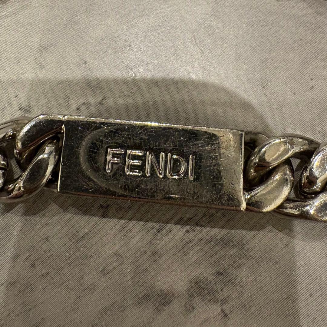 FENDI シルバー チェーンブレスレット 箱付き