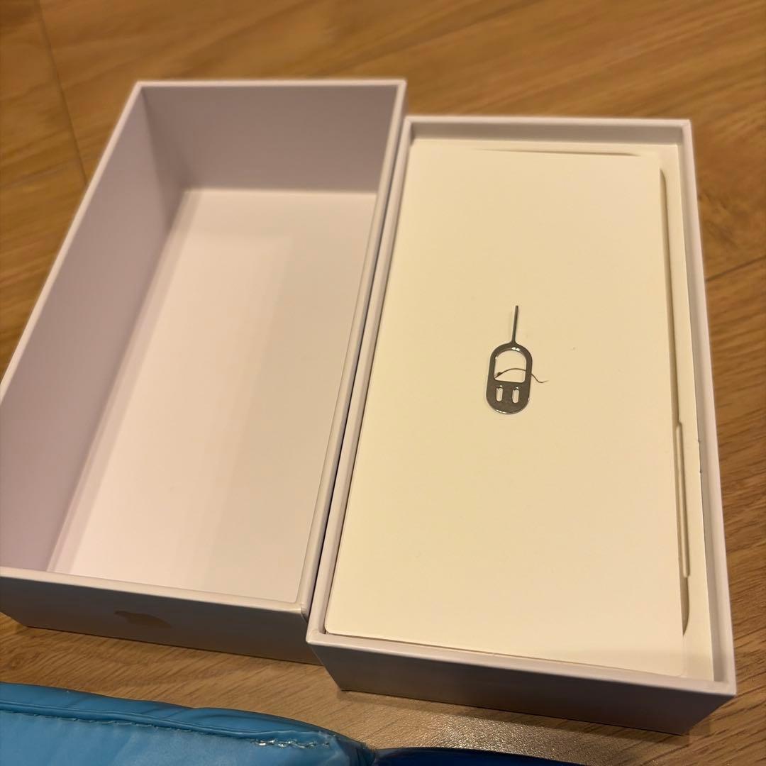 箱無し　Apple iPhone 8 ホワイト 本体 64gb