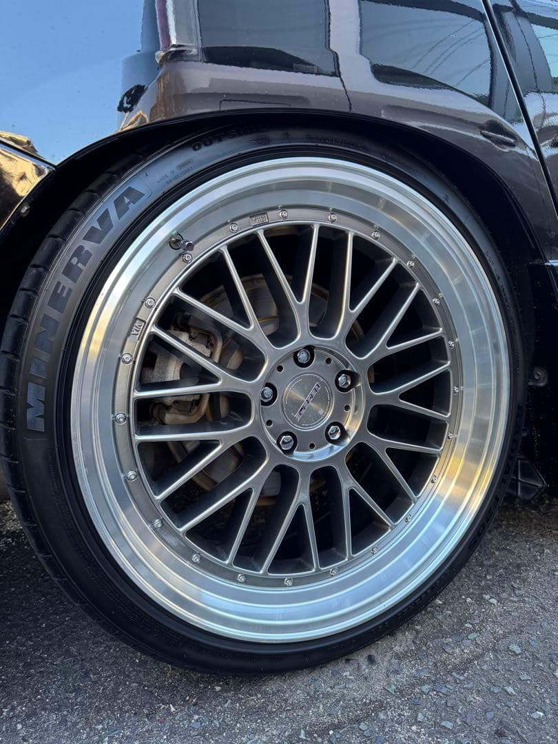 20インチ　LEGZAS M110