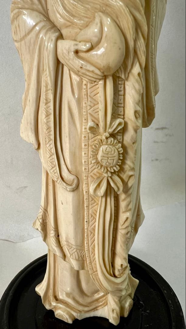 象牙風　寿老人　人物　繊細彫刻　置き物