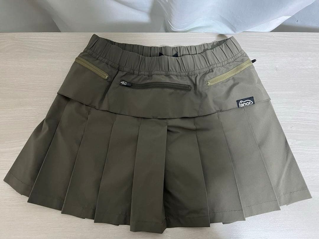 美品 ranor ラナー プリーツランニングスカート XS オリーブ トレラン