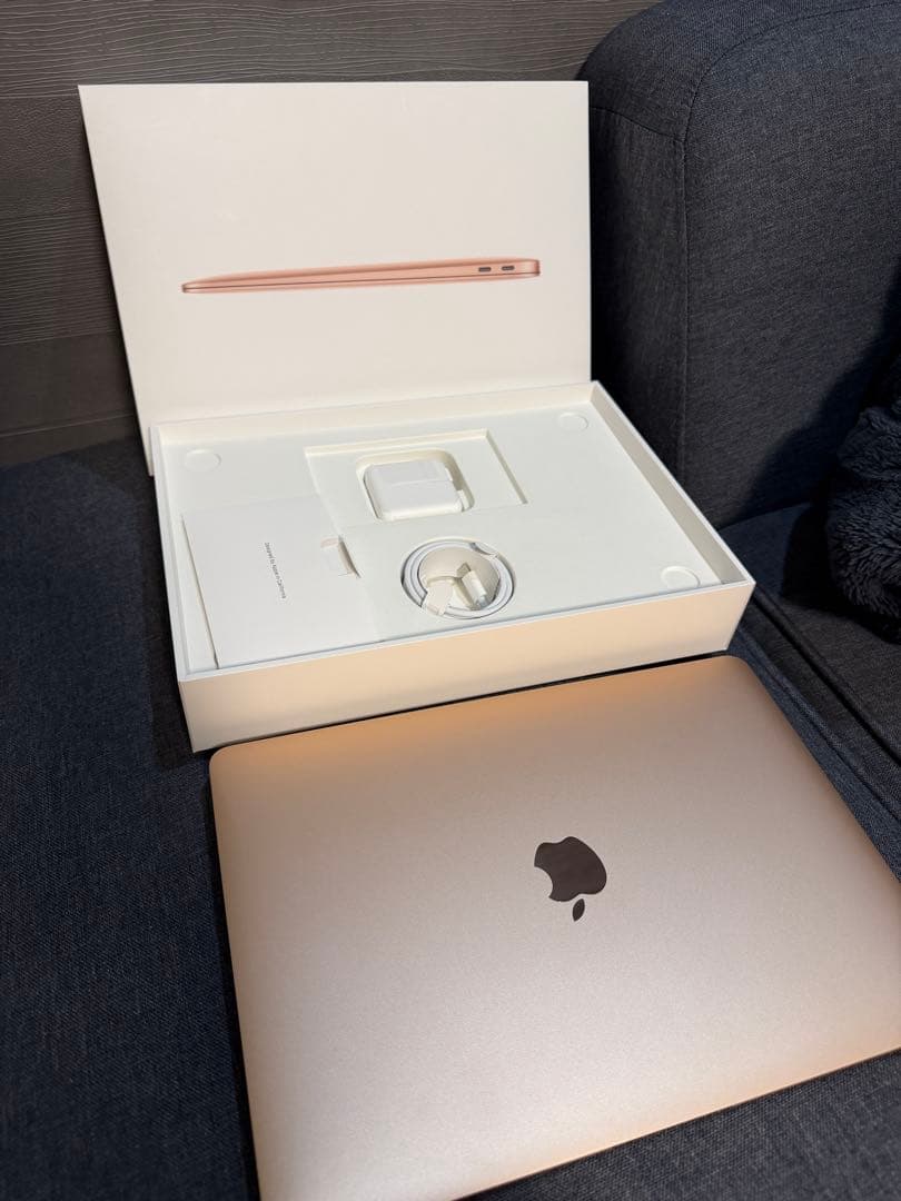 MacBook Air 2020 M1 8GB 256GB 13インチ
