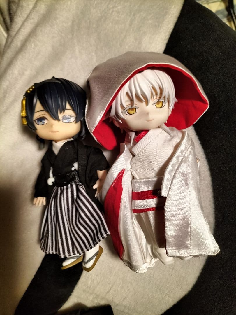 最終セール　刀剣乱舞　三日月宗近　鶴丸国永　ねんどろいどどーる 和服と白無垢