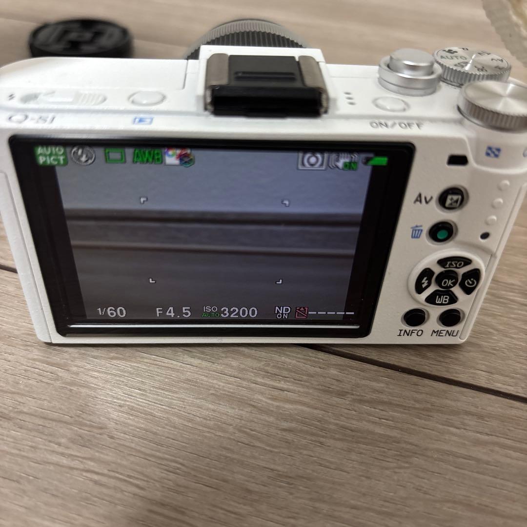 PENTAX Q-S1 ミラーレス一眼カメラ