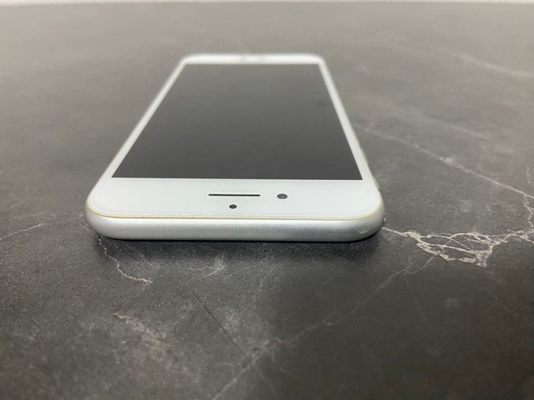 iPhone 8 64GB バッテリー92% SIMフリー スマートフォン本体