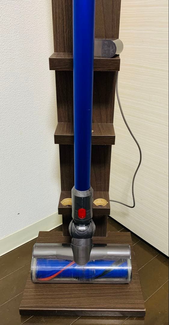 超超美品！高級充電台付き！Dyson V8SV10 30分以上稼働