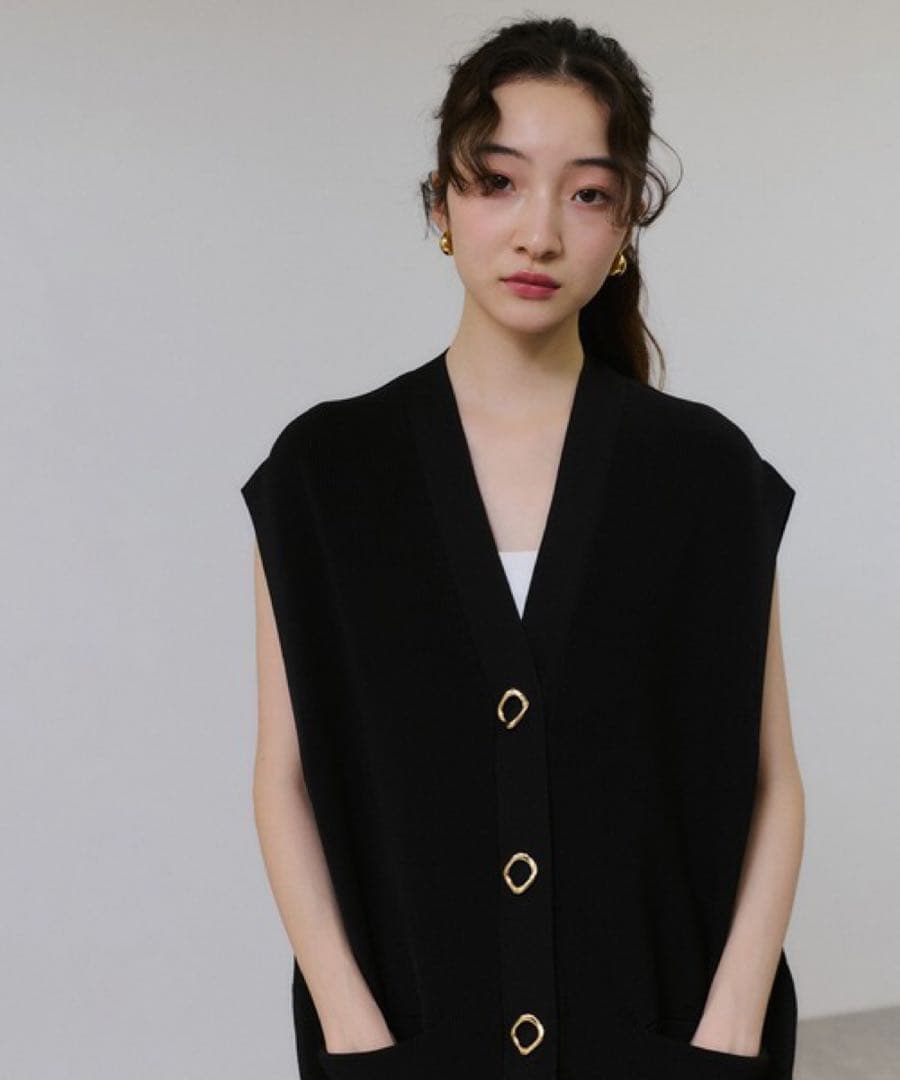 アダムエロペ：【サステナブル】ミドルニットジレ