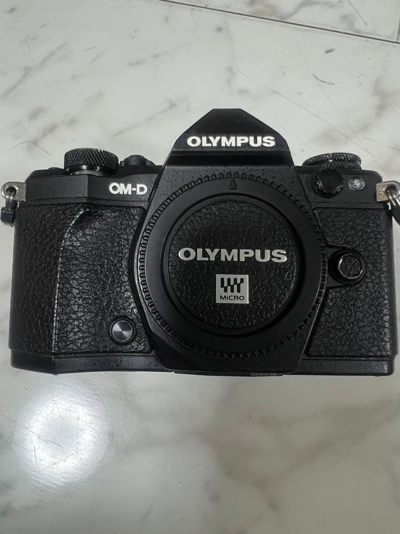 OLYMPUS オリンパスOM-DE-M5Mark II（未使用展示品）稼働中