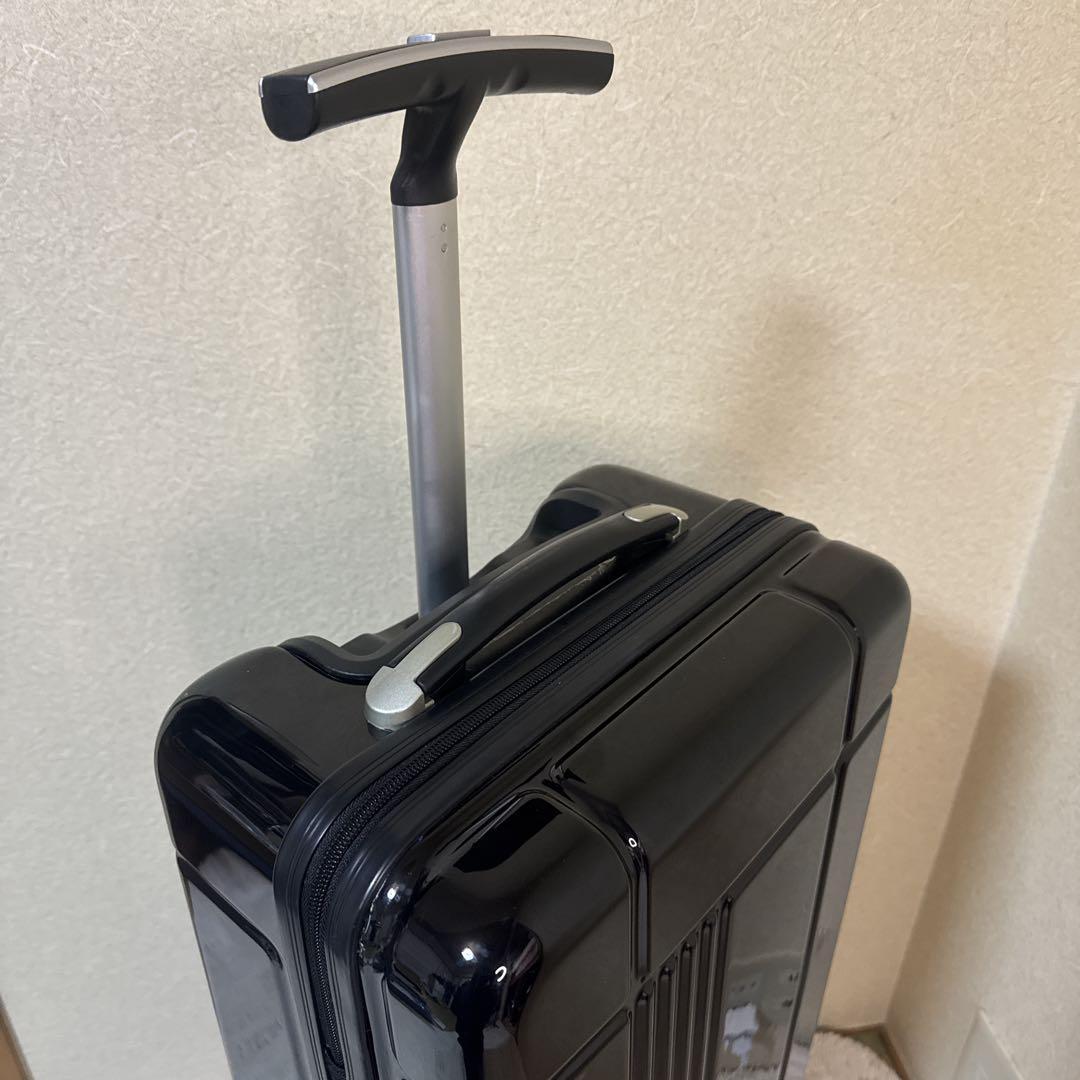bessed ハードシェル スリムスーツケース キャリーブラック