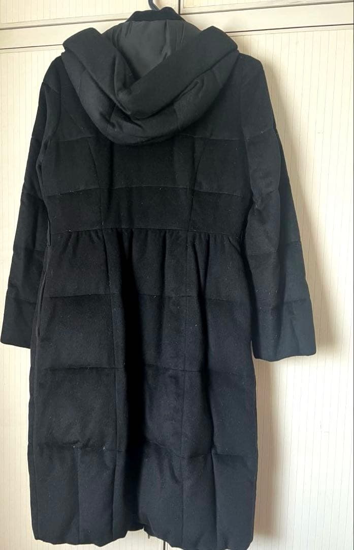 Rene フード付きロングダウンジャケット