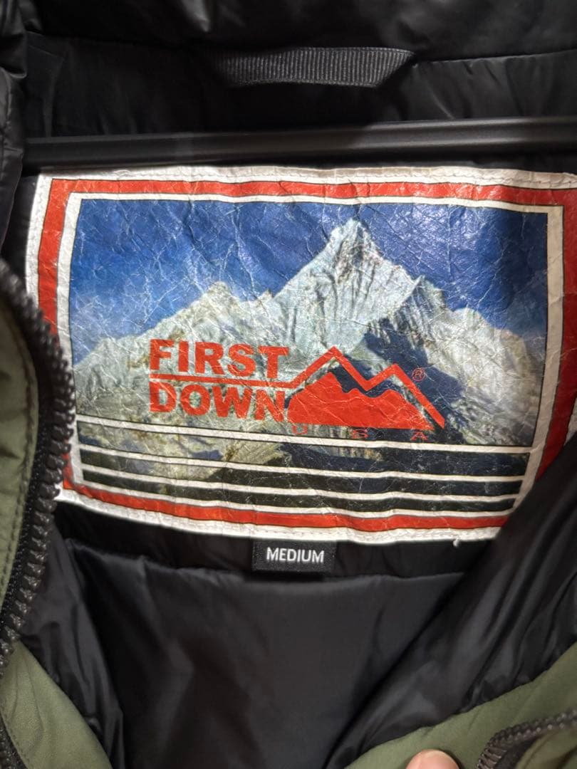 FIRST DOWN フード付きダウンジャケット M
